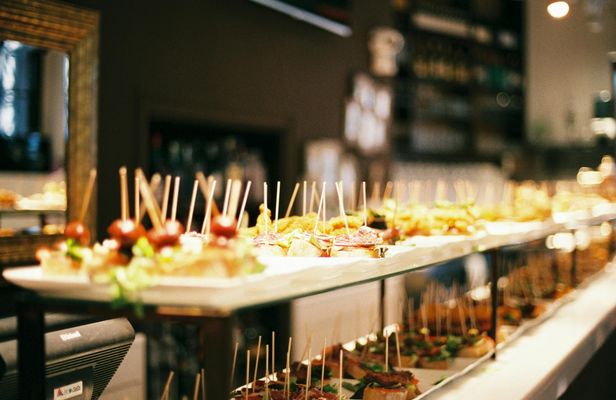Self-guided pintxos food tour in San Sebastián