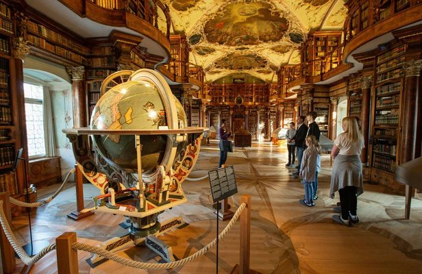 St.Gallen tour with Cathedral, Abbey Library and Old Town
