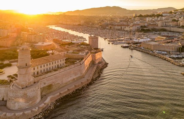 Maritime adventure and dinner at the Old Port of Marseille