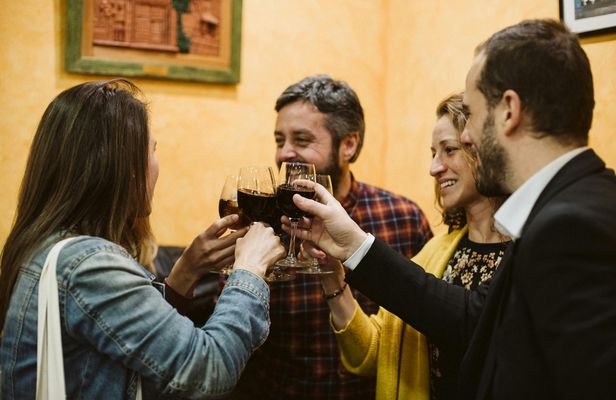 San Sebastián guided food tour with pintxos and wine