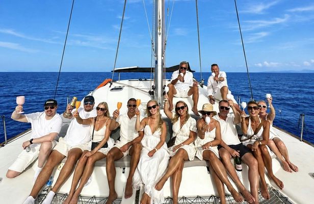 2-hour catamaran cruise from Benalmádena
