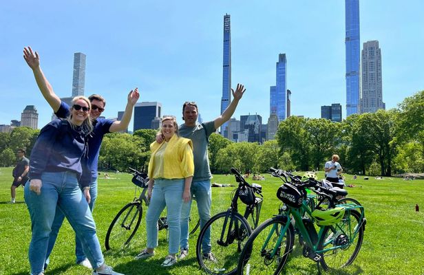 Central Park highlights e-bike tour with local guide