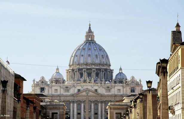 Rome pass with hop-on hop-off bus and fast-track access to top sights