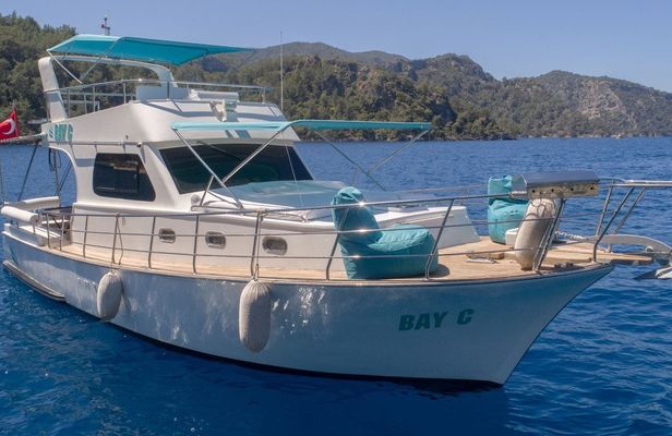 Private boat tour of Fethiye bays with lunch