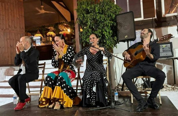 Flamenco dinner-show at a Guadalmina's restaurant