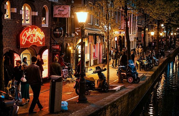 Amsterdam Red Light District guided walking tour