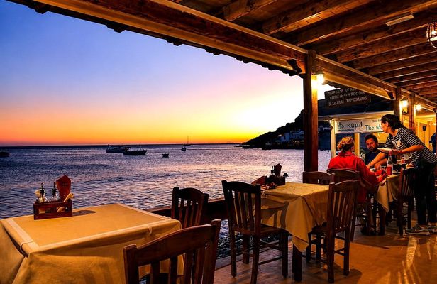 Flavors of Santorini food and wine tour