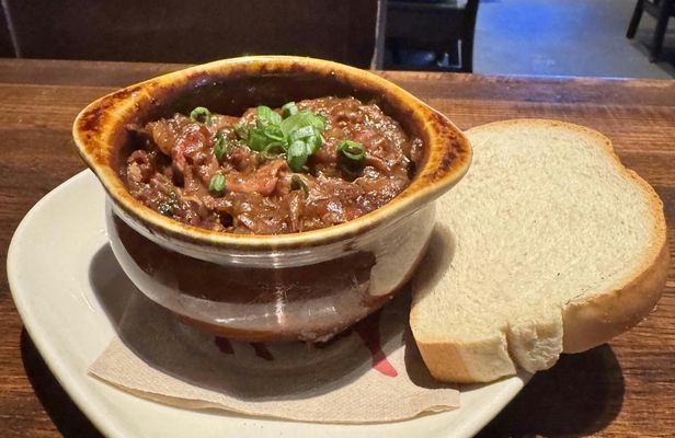 Kansas City downtown food tour with 7 tastings and burnt ends