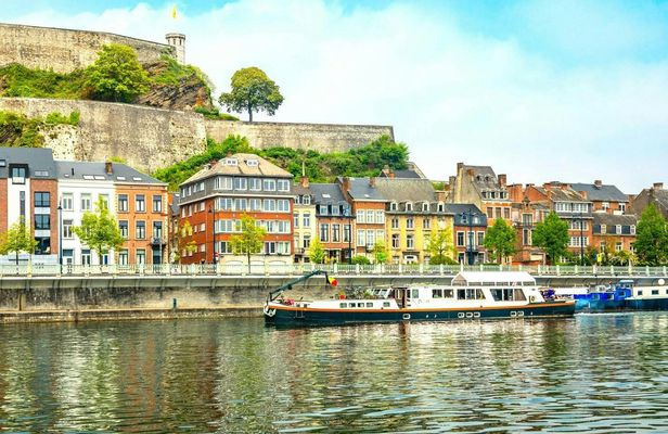 Namur city highlights walking tour with a local