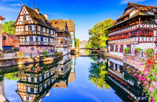 Strasbourg private walking tour with a local