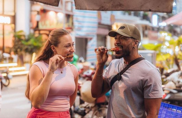Ho Chi Minh City street food experience by night