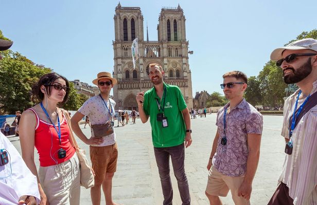 Notre-Dame de Paris exterior guided tour and interior audio tour