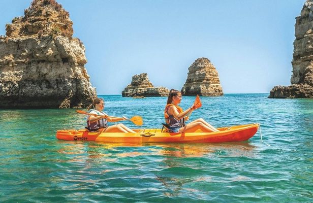 Lagos kayak experience to Ponta da Piedade caves
