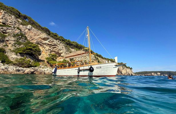 Kolocep Island panoramic cruise