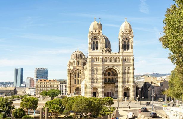 Marseille Old Port and Panier District guided walking tour