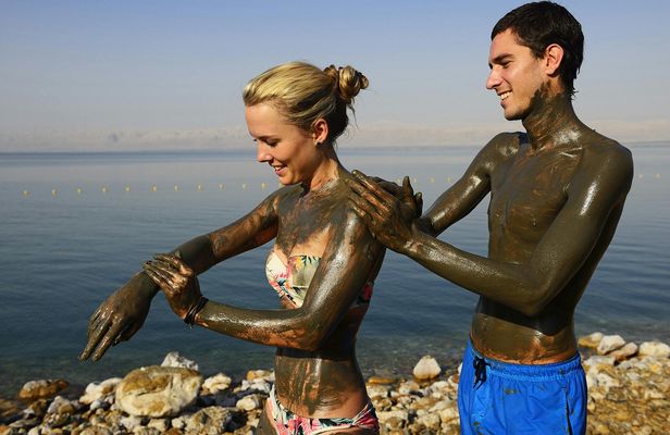 Luxury wellness experience with lunch at a 5-star Dead Sea hotel
