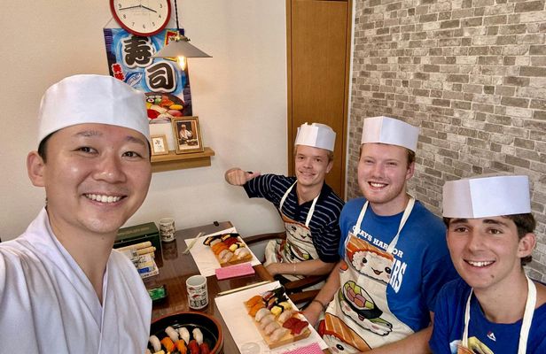 Tokyo small-group sushi experience with a sushi master