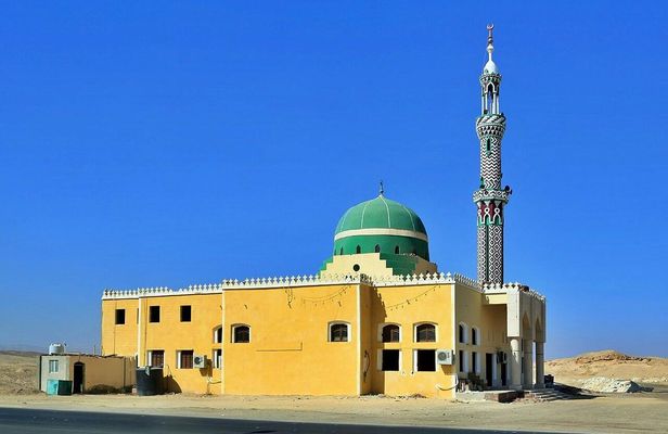 El Quseir City Tour from Marsa Alam with Shopping Stop