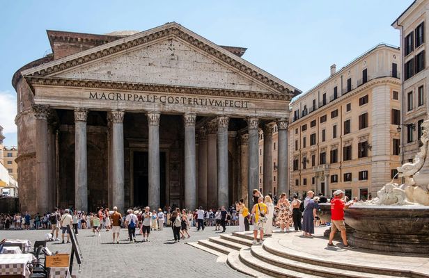 Pantheon small group guided tour