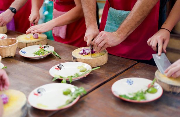 Bangkok cooking class at a local garden house