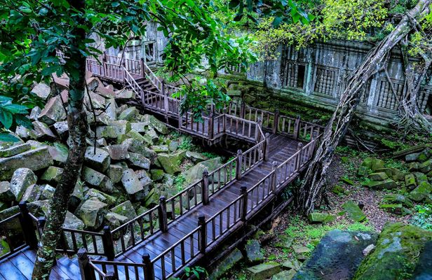 2-day Angkor Wat and Beng Mealea temples tour from Siem Reap