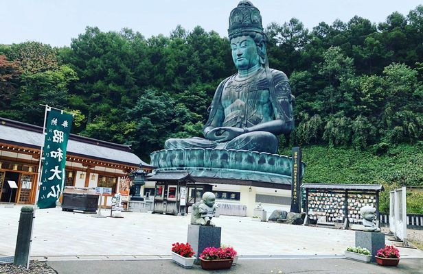 Private Aomori excursion with Great Buddha and Nebuta Museum