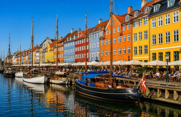 Copenhagen city tour with private driver