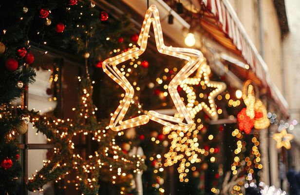 Athens Christmas lights e-bike tour with Santa's elves