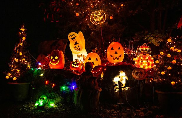 Athens Halloween e-bike tour with ghost stories and myths