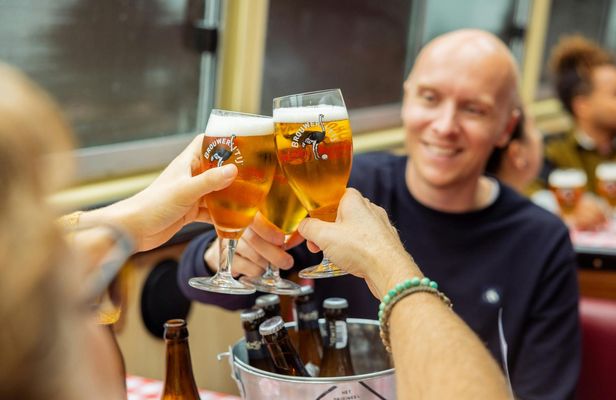 Amsterdam canal cruise with beer tasting featuring Brewery 't IJ