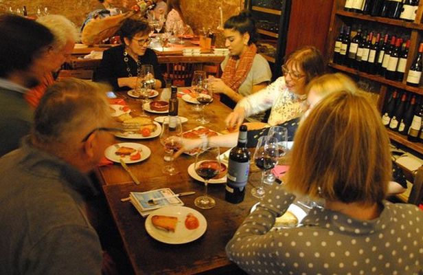 Food, wine and history guided tour with La Boqueria Market visit