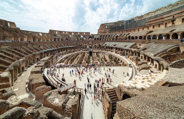 Colosseum and Roman Forum small-group tour with a local guide