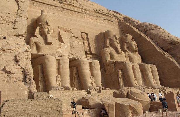 Private Tour to Abu Simbel Temples by Vehicle from Aswan