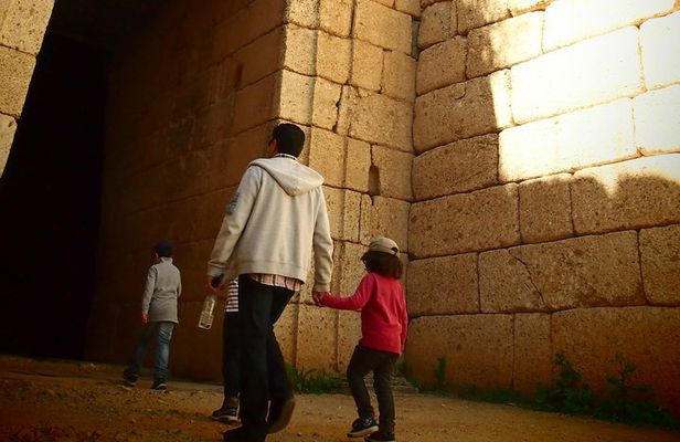 Private Family Friendly Day Trip to Mycenae