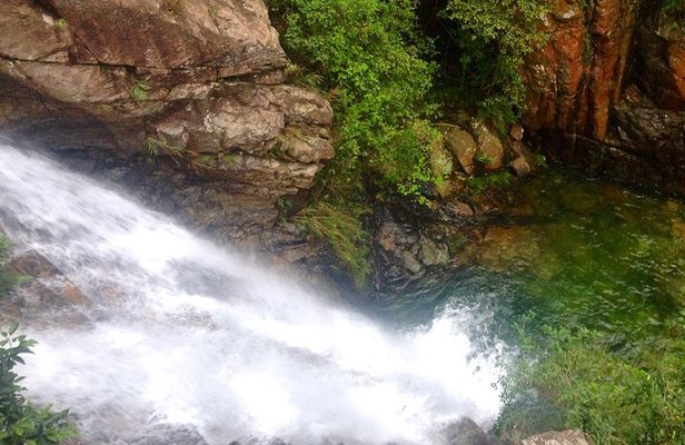 Three Dragon Gorge River Walking Tour