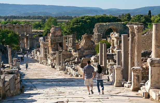 Istanbul to Ephesus Full Day Private Tour with Domestic Flights