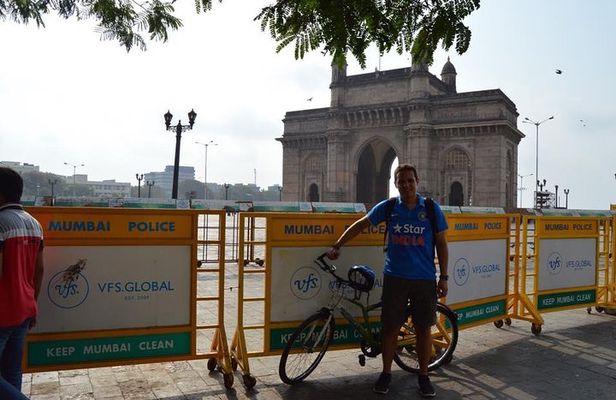 Small-Group Bike Tour of Mumbai