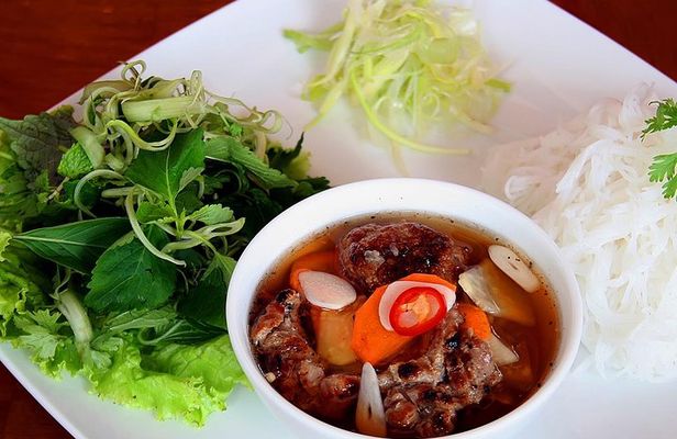Quick look Vietnam with 5Days Tour Package