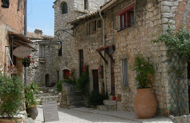 Cannes, Grasse, Gourdon, & Saint-Paul-de-Vence /Day Trip