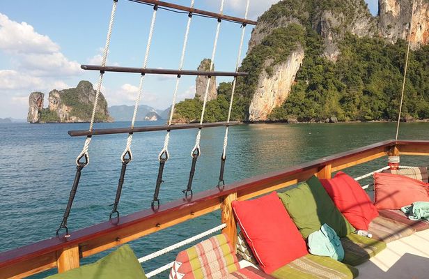 Cruising on a comfortabel boat in Phang Nga Bay - The "Must-Do" Tour Khao Lak