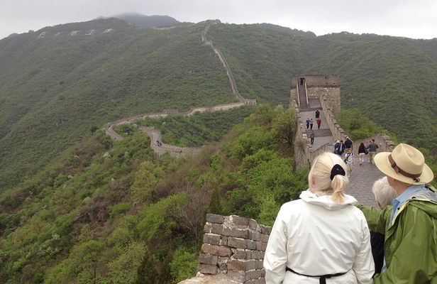 Private Beijing Layover Tour: Mutianyu Great Wall and Forbidden City with Cable Car and Meal
