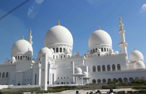 Abu Dhabi City Tour Full Day - Louver Museum & Grand Mosque & Heritage Village