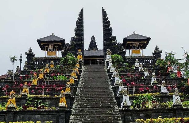 Private Chartered Car to Bali Temples With Kecak Fire Dance