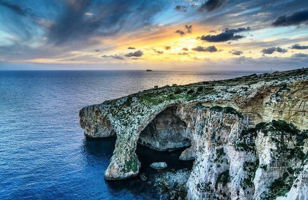 Blue Grotto and Sunday Market at Marsaxlokk Fishing Village Tour