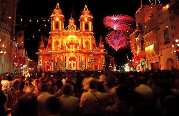 Malta Village Fireworks Evening Tour