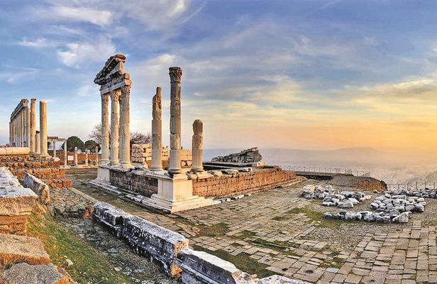 Pergamon Tour