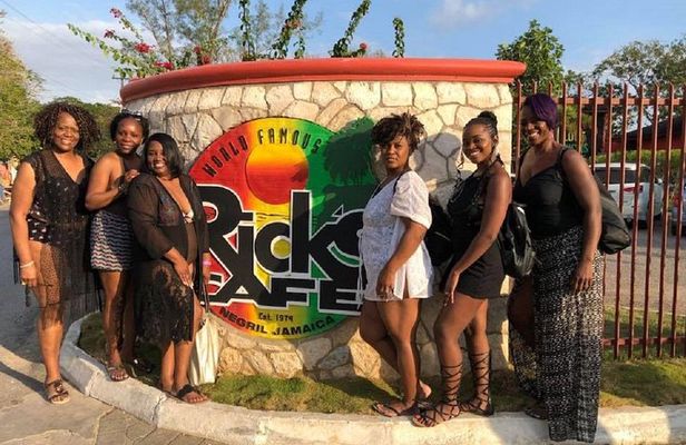 Negril Beach Experience & Rick's Cafe from Negril