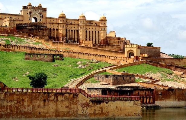 Private Sightseeing Day Tour from Jaipur to Delhi