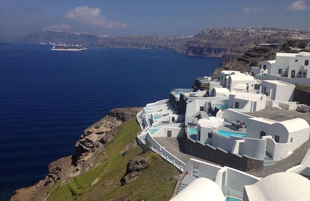 Private Half Day Tour of Santorini's South Side