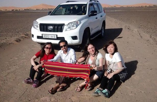 Private Sahara Discovery Tour from Marrakech to Fez in 4WD